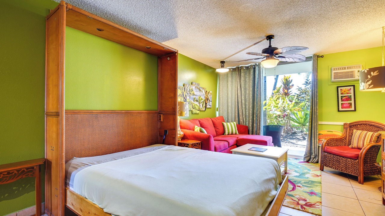 Photo of Bedroom in Historic Kailua Village