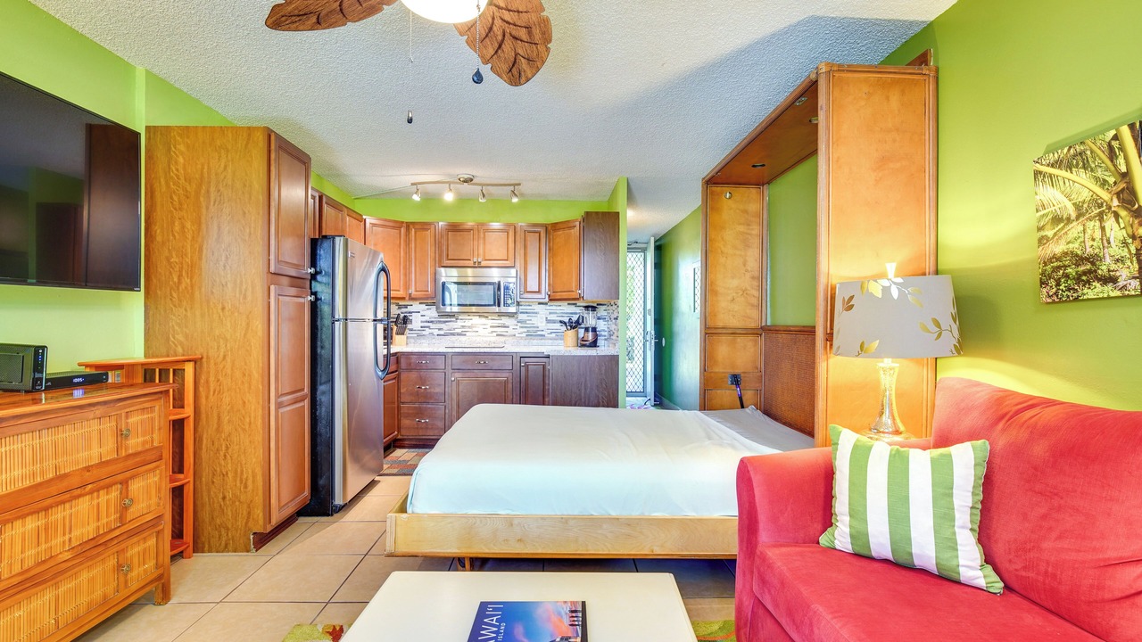 Photo of Bedroom in Historic Kailua Village