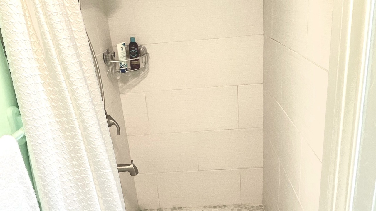 Photo of Bathroom in Punaluu