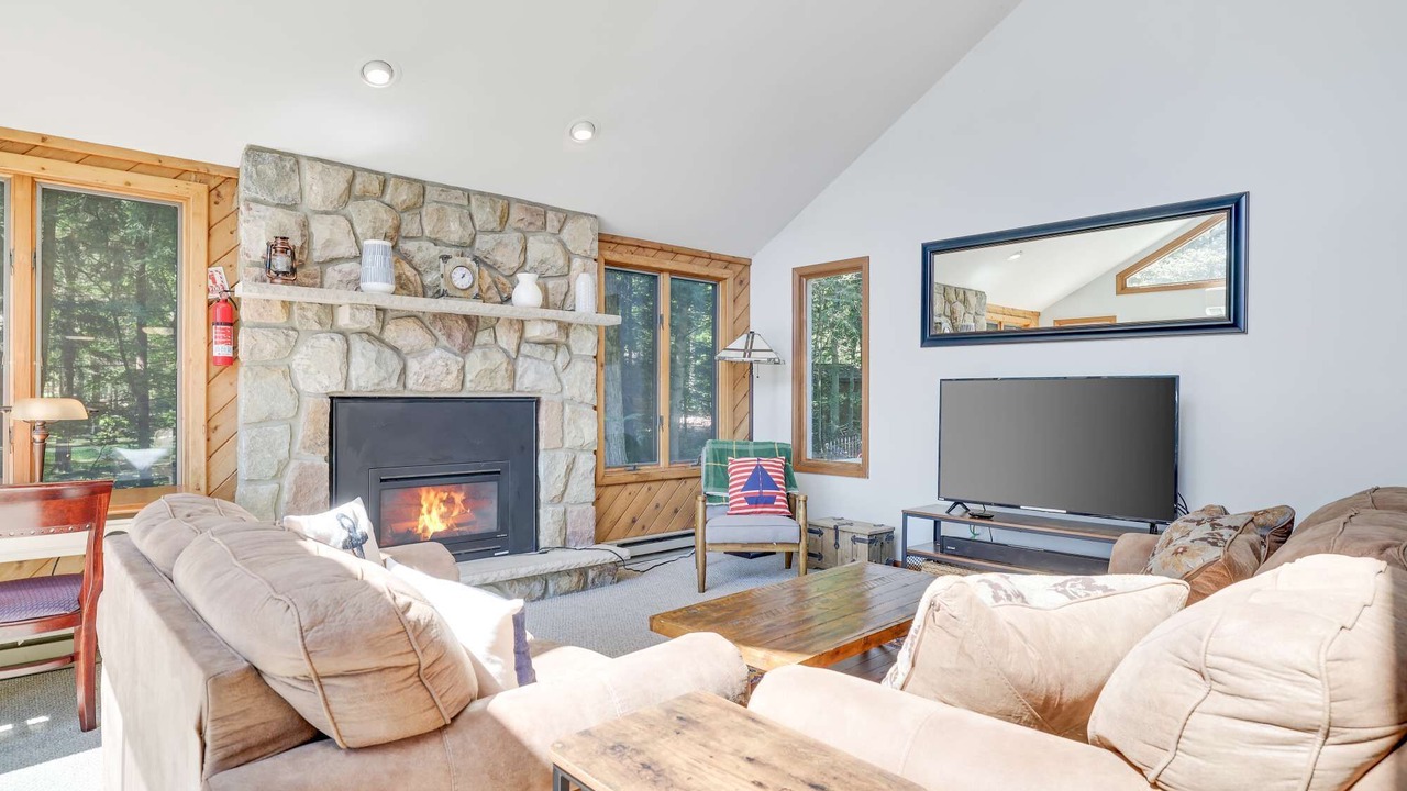 Photo of Livingroom in Blakeslee