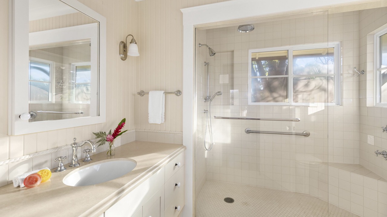 Photo of Bathroom in Kahala