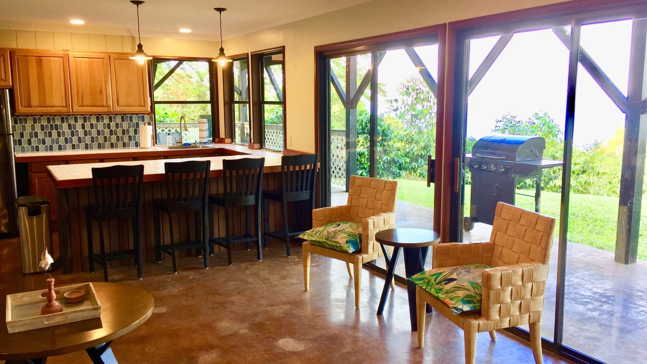 Photo of Livingroom in Holualoa