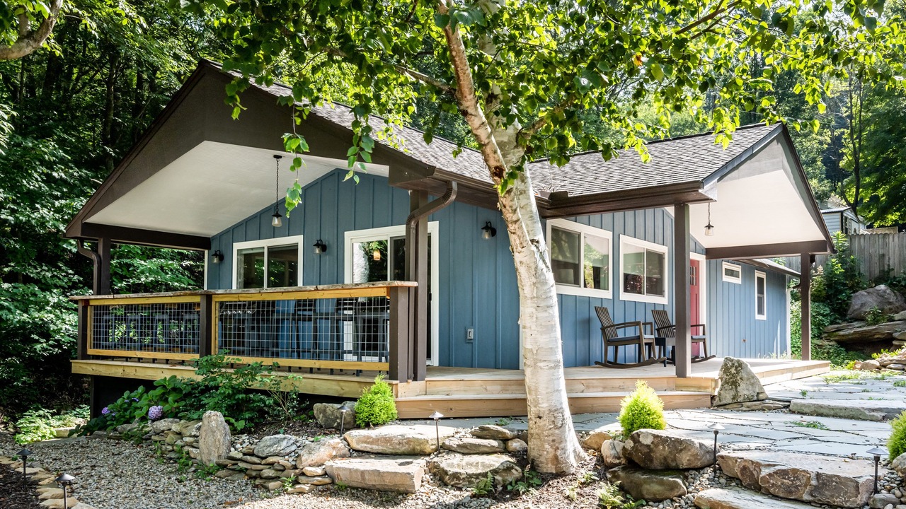 Photo of Outdoor in Weaverville