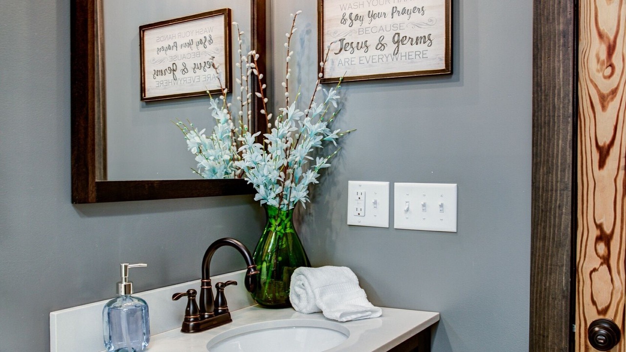 Photo of Bathroom in Oakley