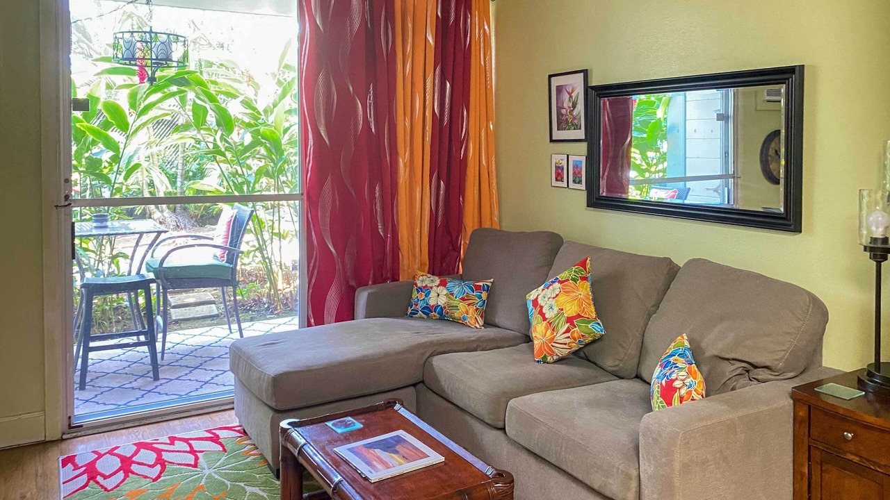 Photo of Livingroom in Historic Kailua Village