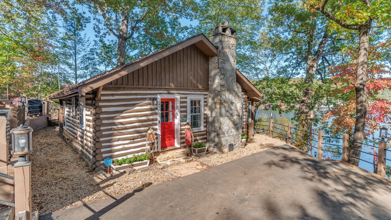 Photo of Outdoor in Lake Lure