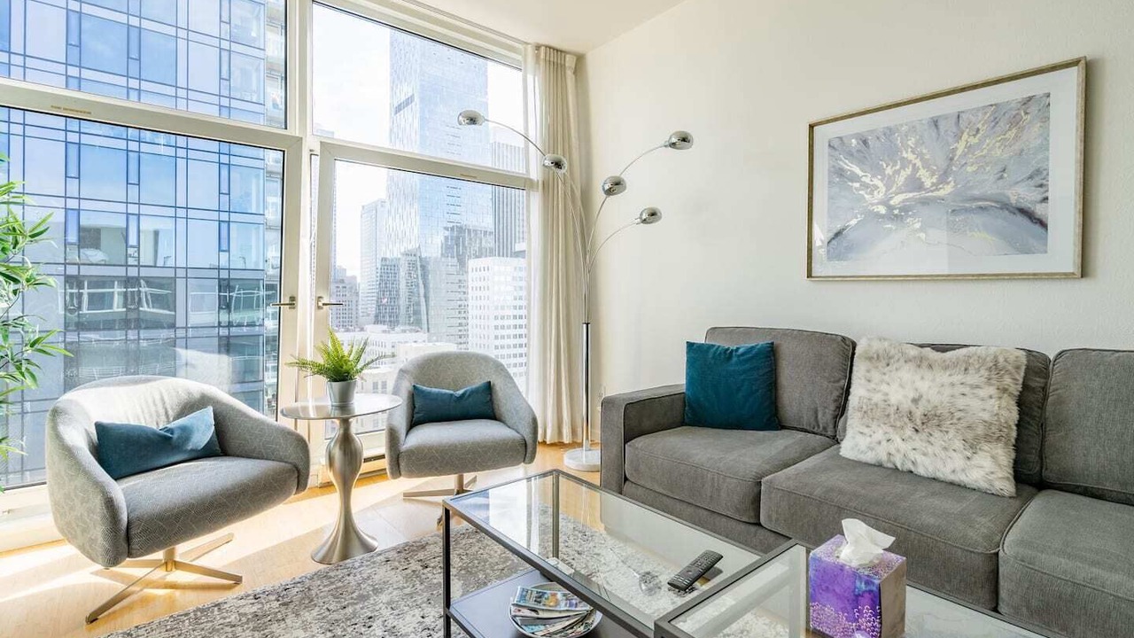 Photo of Livingroom in Downtown Seattle