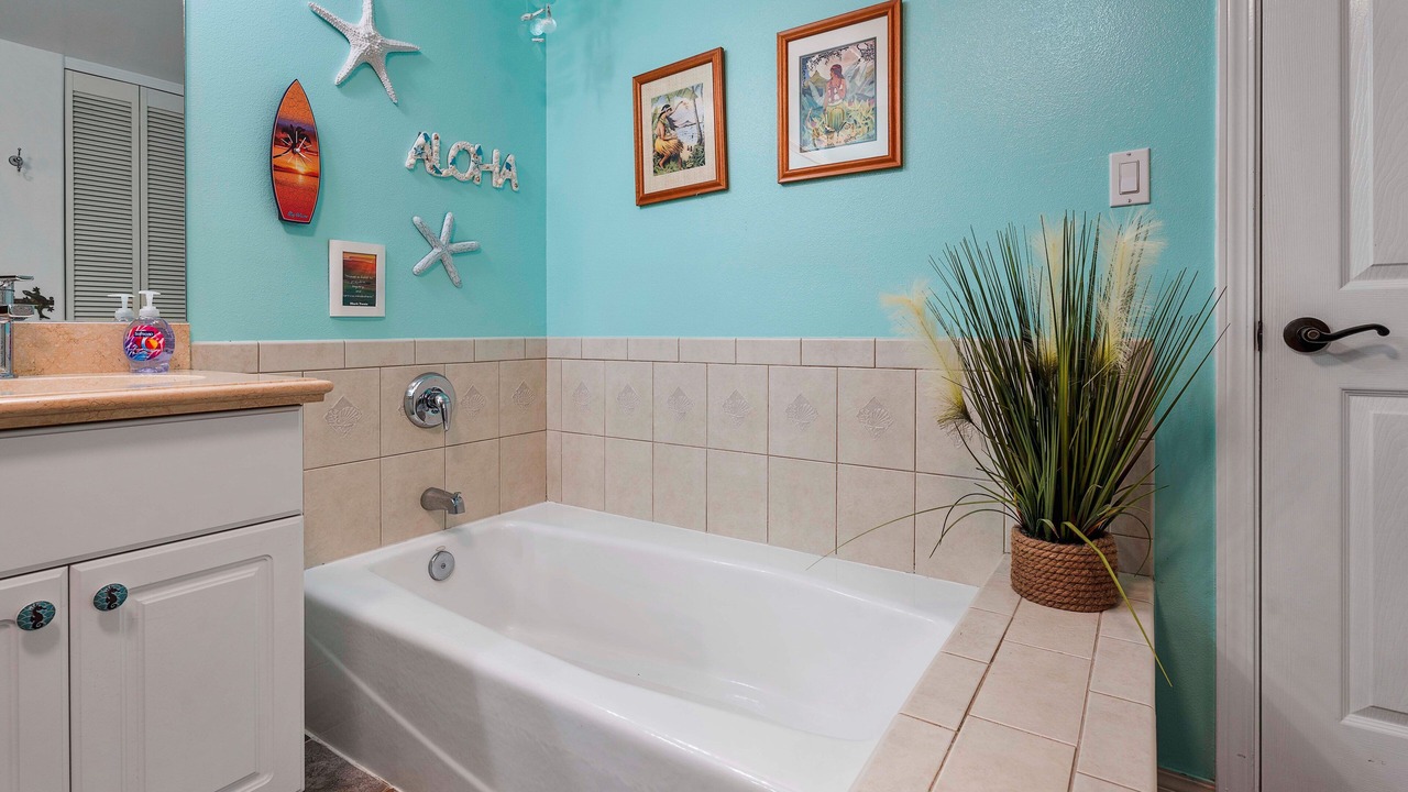 Photo of Bathroom in Waikoloa