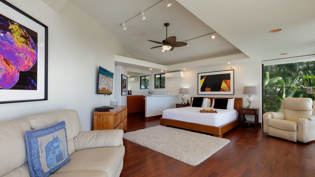Photo of Bedroom in Kahaluu-Keauhou