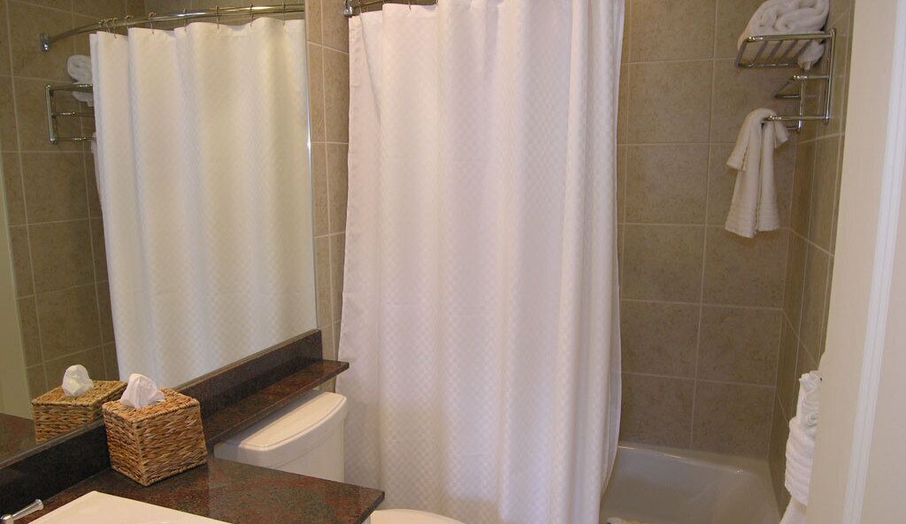 Photo of Bathroom in Kahaluu Bay