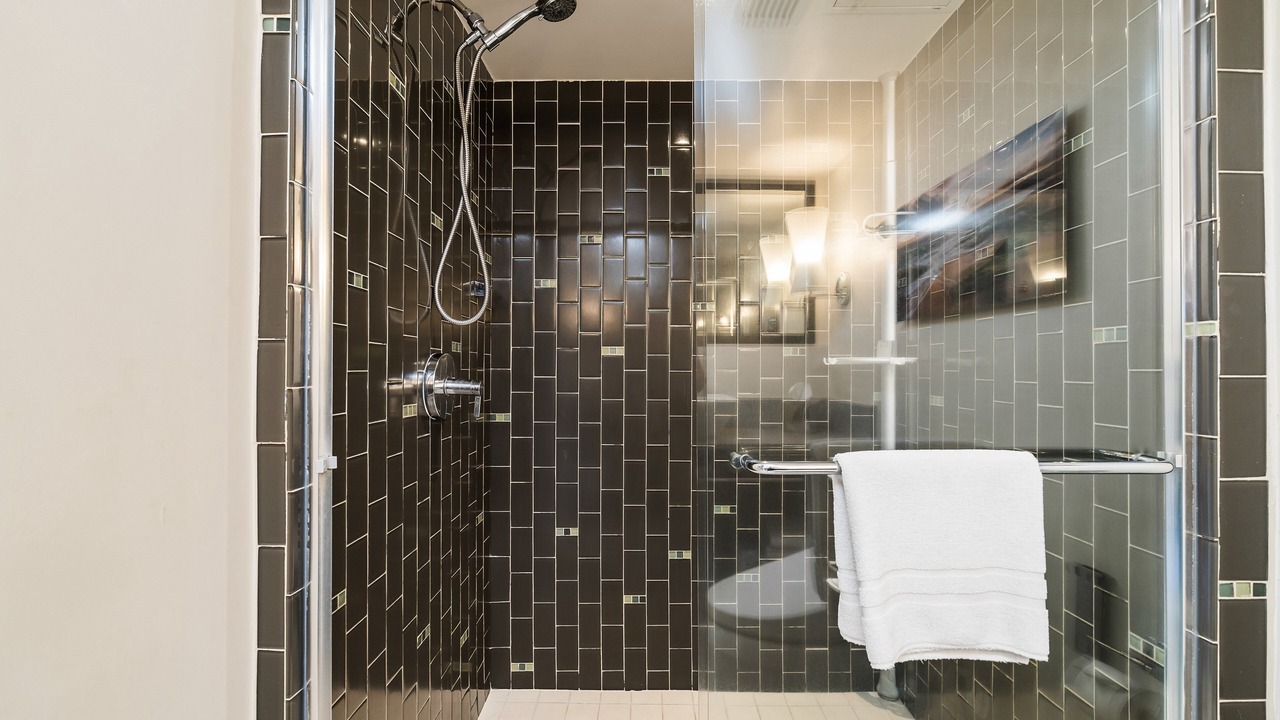 Photo of Bathroom in Waikiki