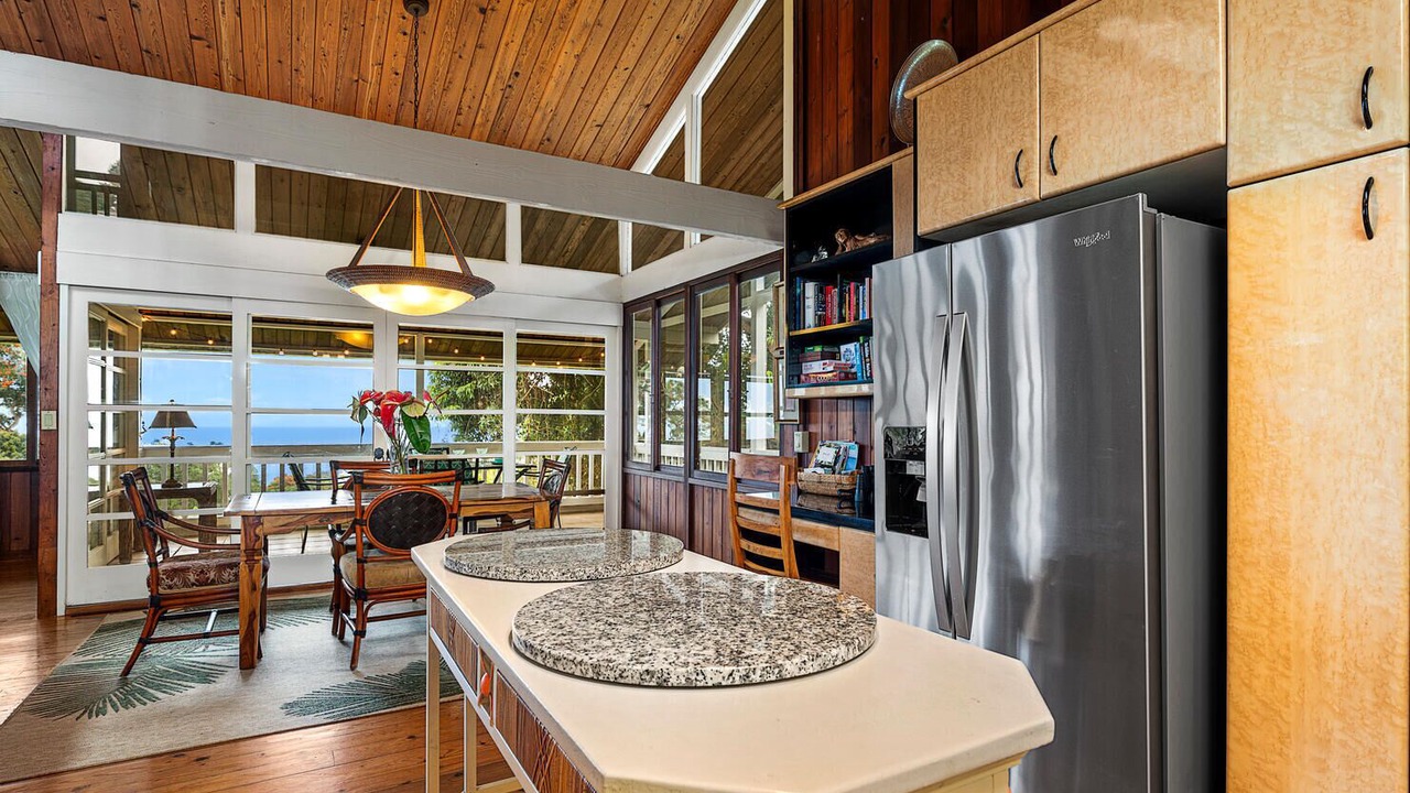 Photo of Kitchen in Holualoa