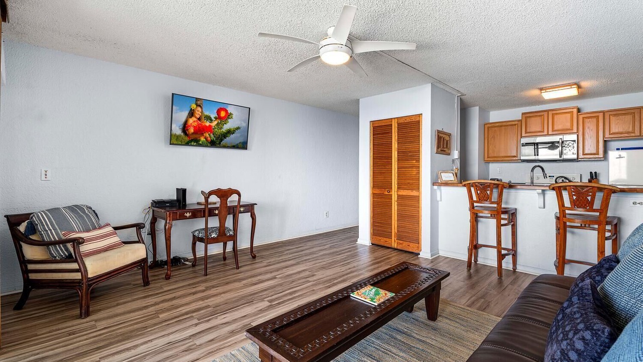 Photo of Livingroom in Historic Kailua Village