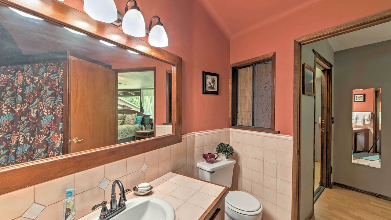 Photo of Bathroom in Keaau