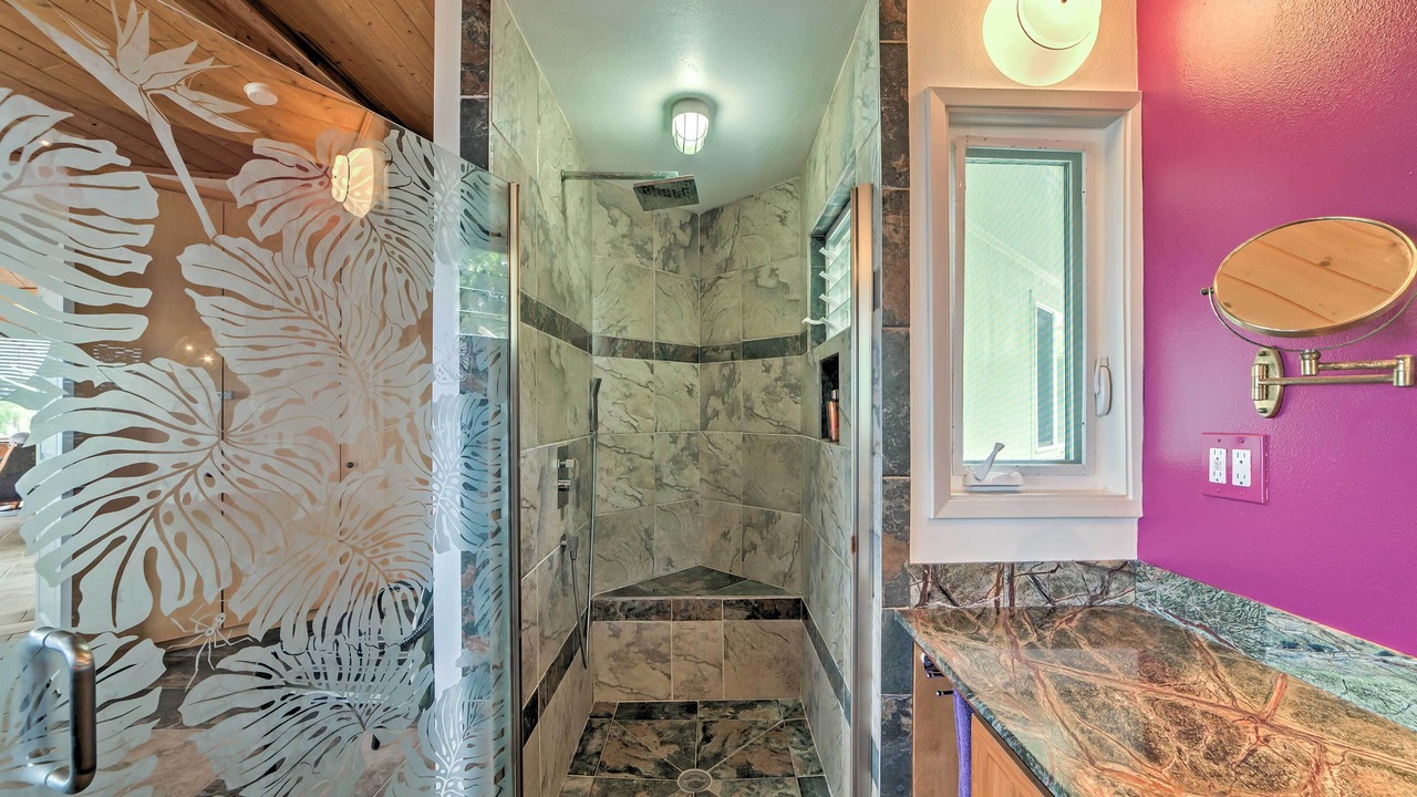 Photo of Bathroom in Keaau