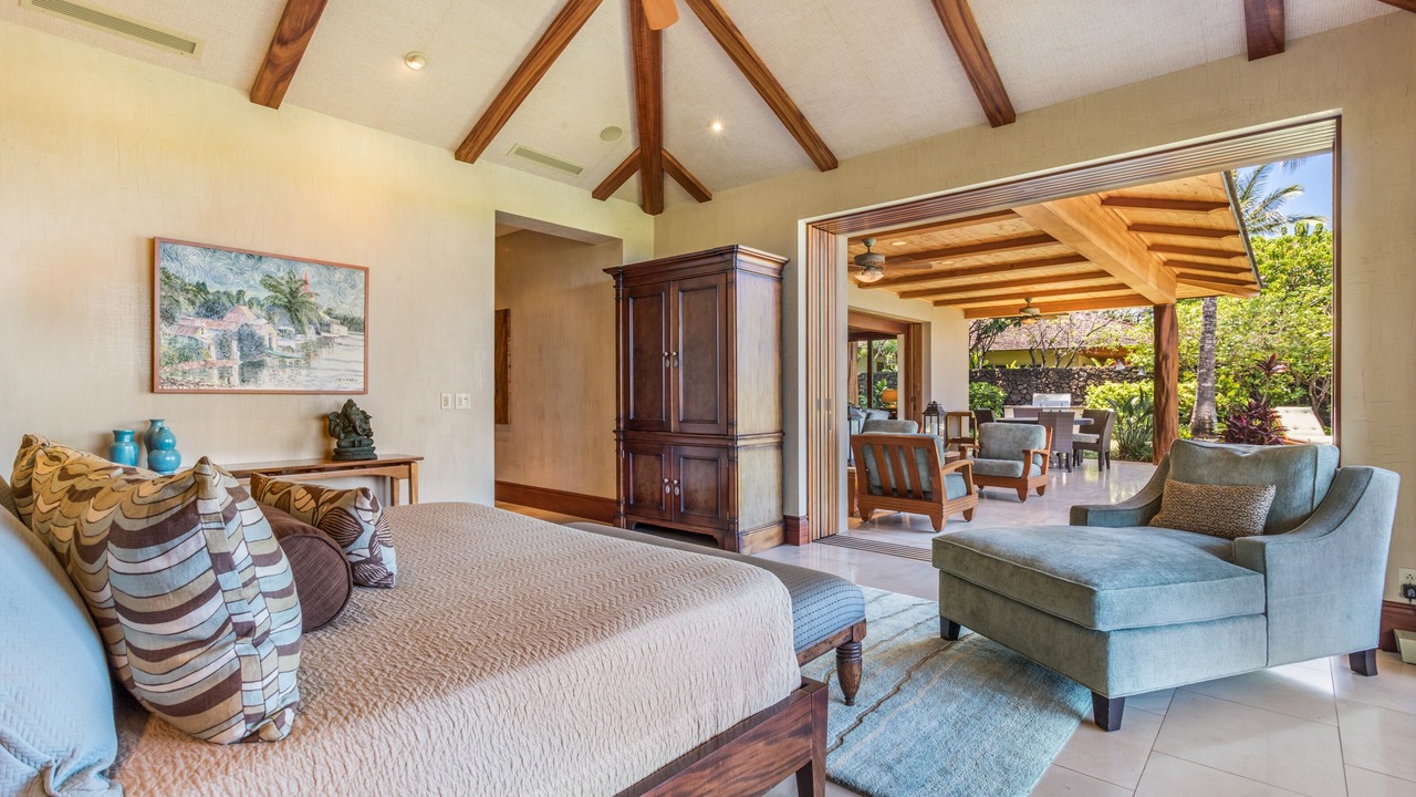 Photo of Bedroom in Kaupulehu