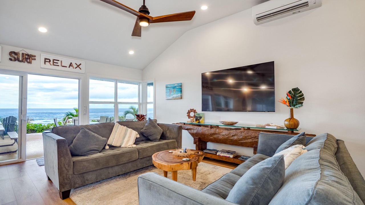 Photo of Livingroom in Haleiwa