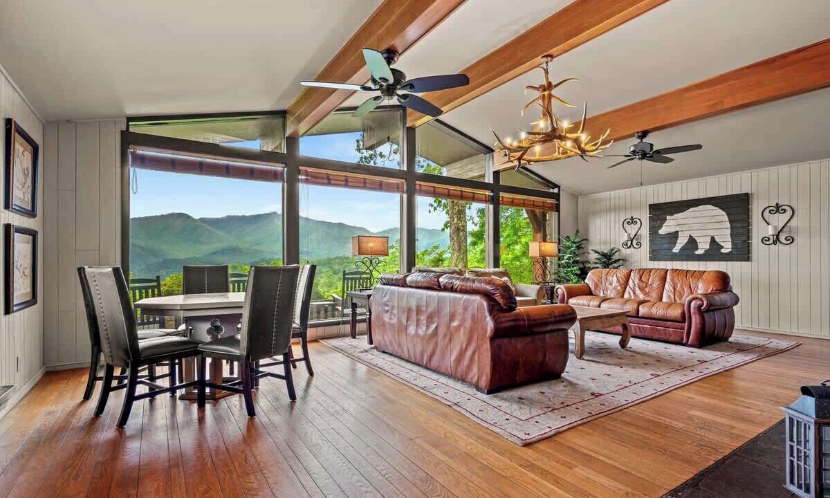 Photo of Livingroom in Chalet Village