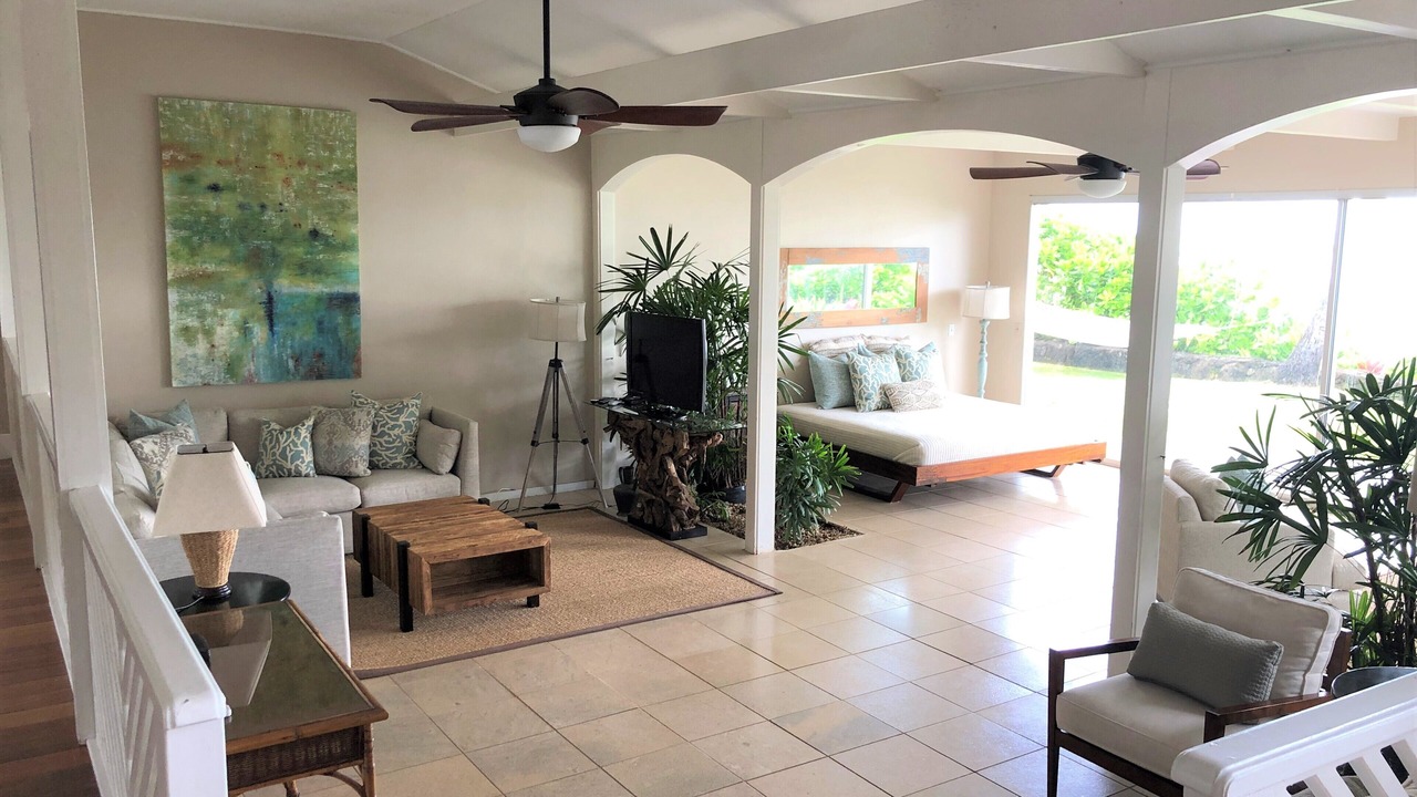 Photo of Livingroom in Hawaii Loa Ridge