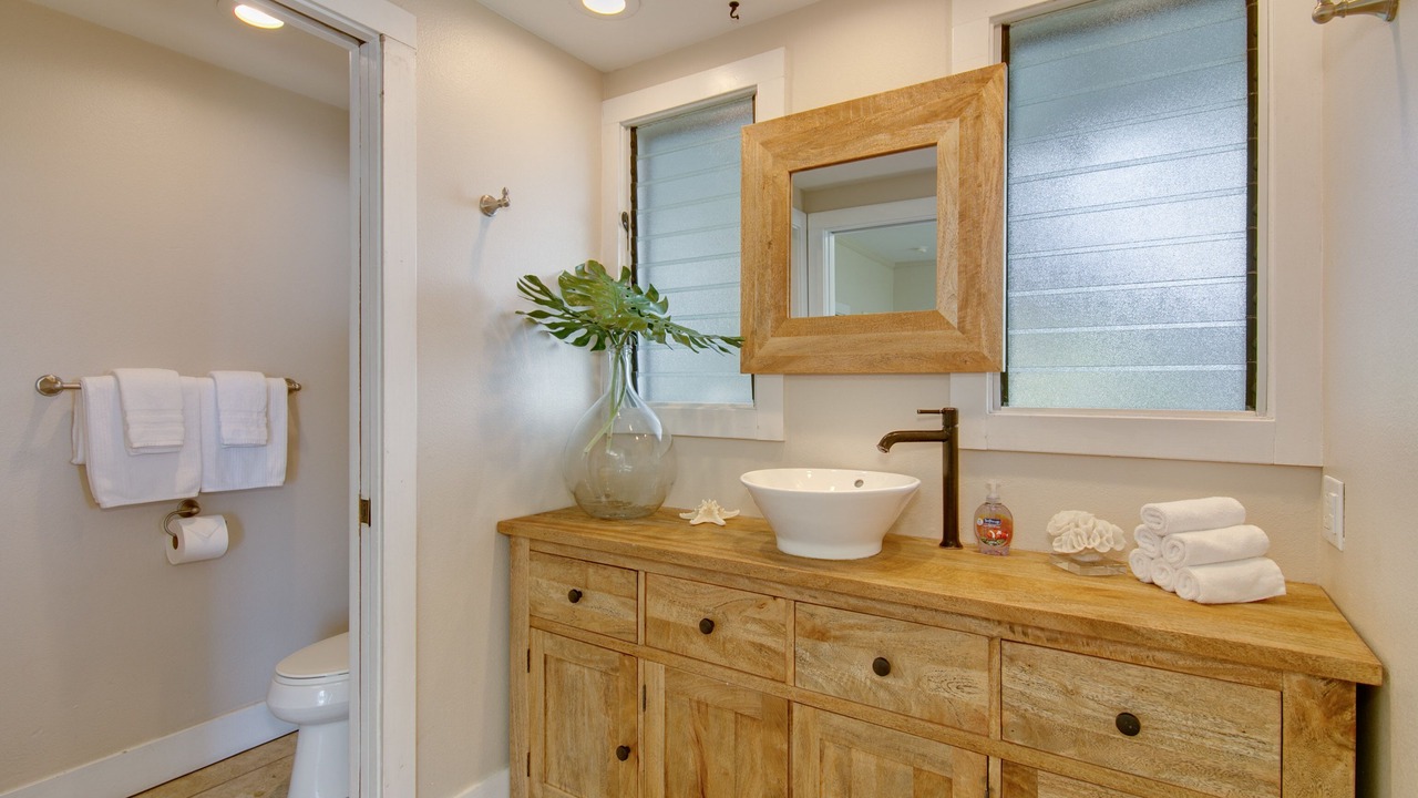 Photo of Bathroom in Hawaii Loa Ridge