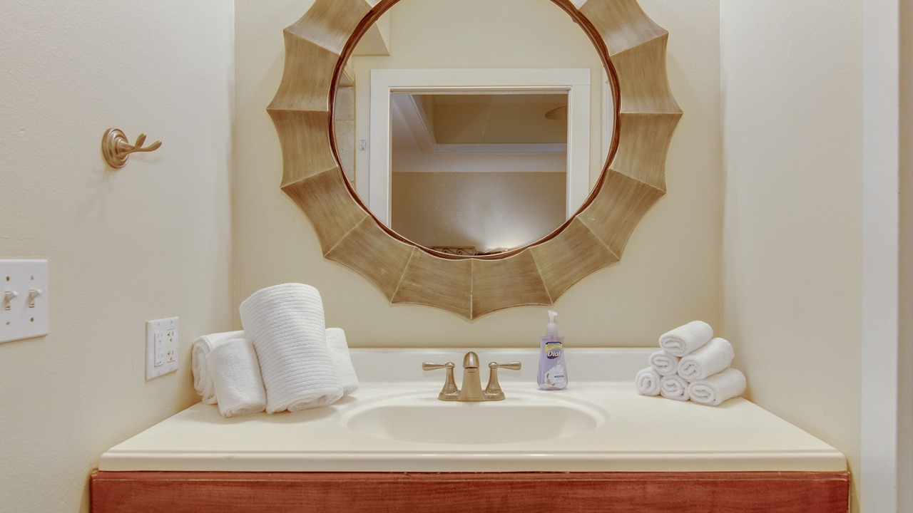 Photo of Bathroom in Hawaii Loa Ridge