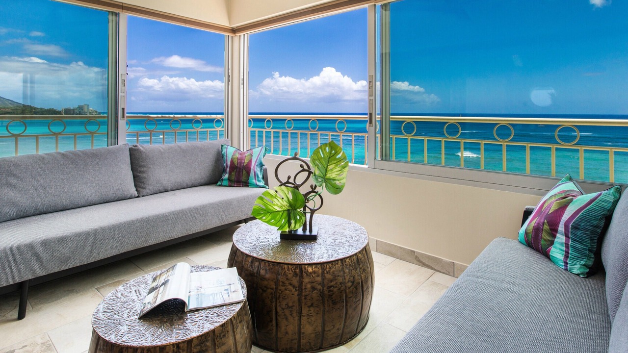 Photo of Livingroom in Waikiki