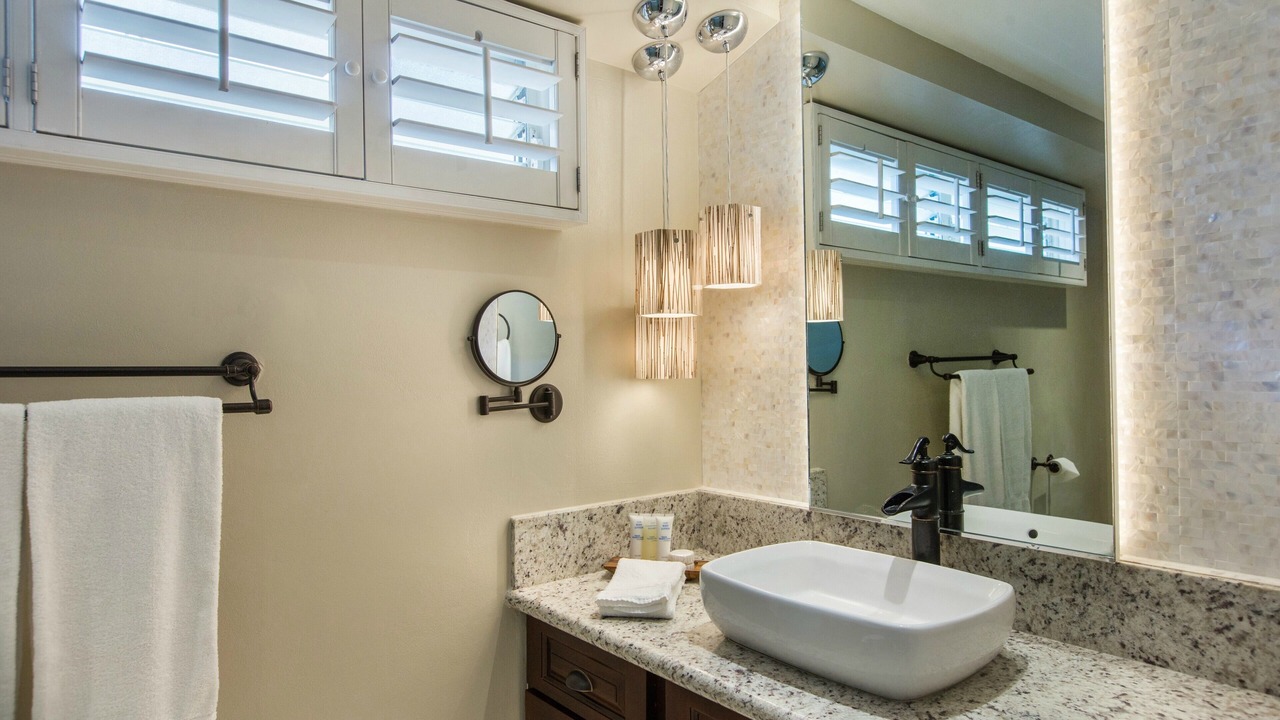 Photo of Bathroom in Waikiki