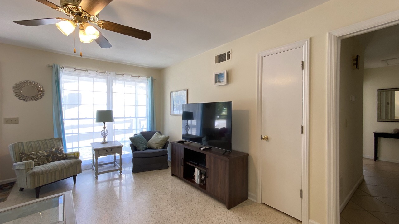 Photo of Livingroom in Jekyll Island