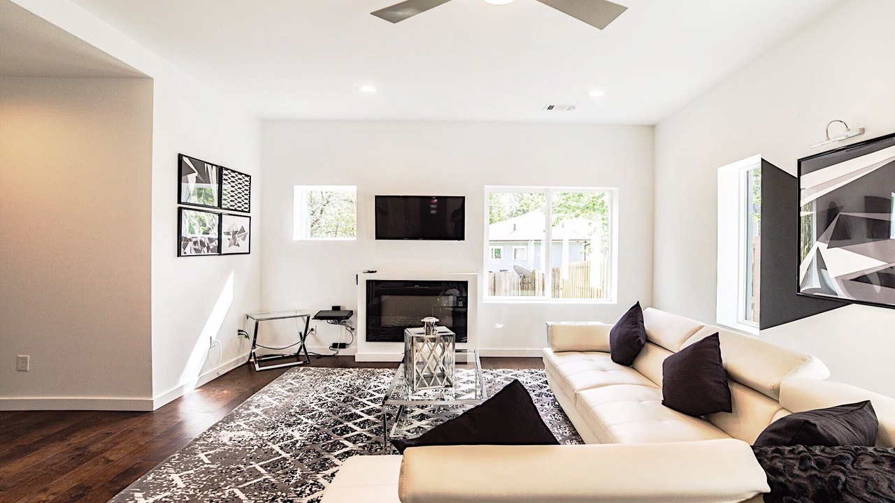 Photo of Livingroom in Edgewood