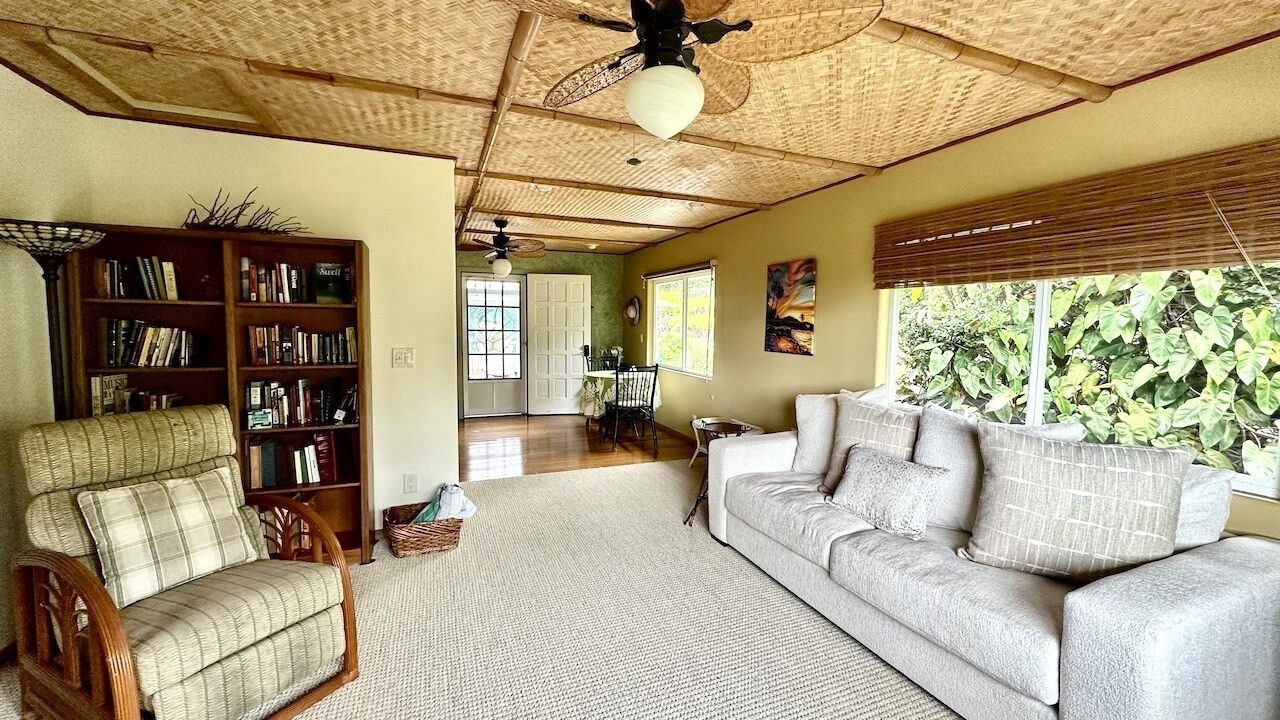 Photo of Livingroom in Kalaoa