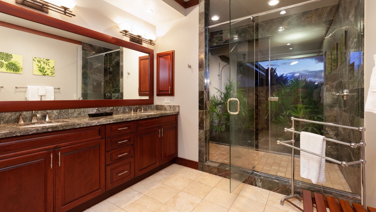 Photo of Bathroom in Kamuela