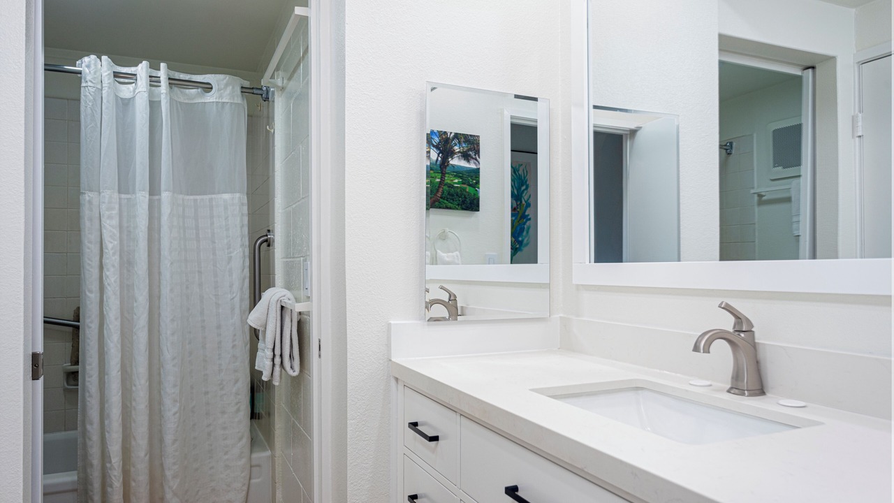 Photo of Bathroom in Wailua