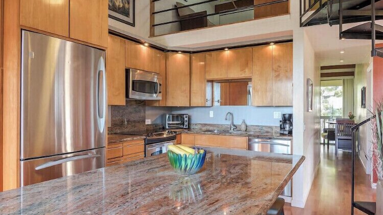 Photo of Kitchen in Makaha Valley