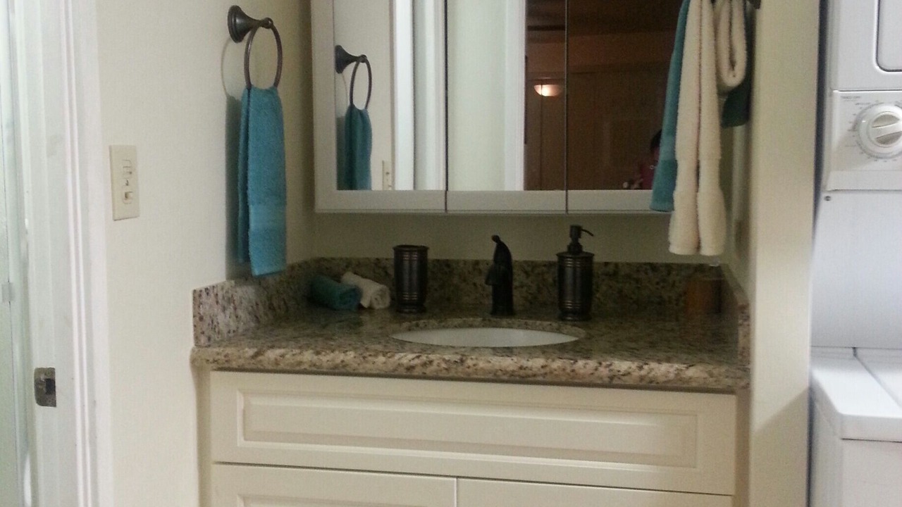 Photo of Bathroom in Punaluu