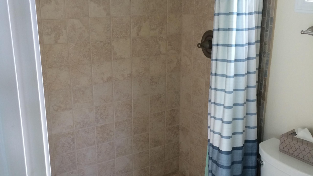 Photo of Bathroom in Honokaa