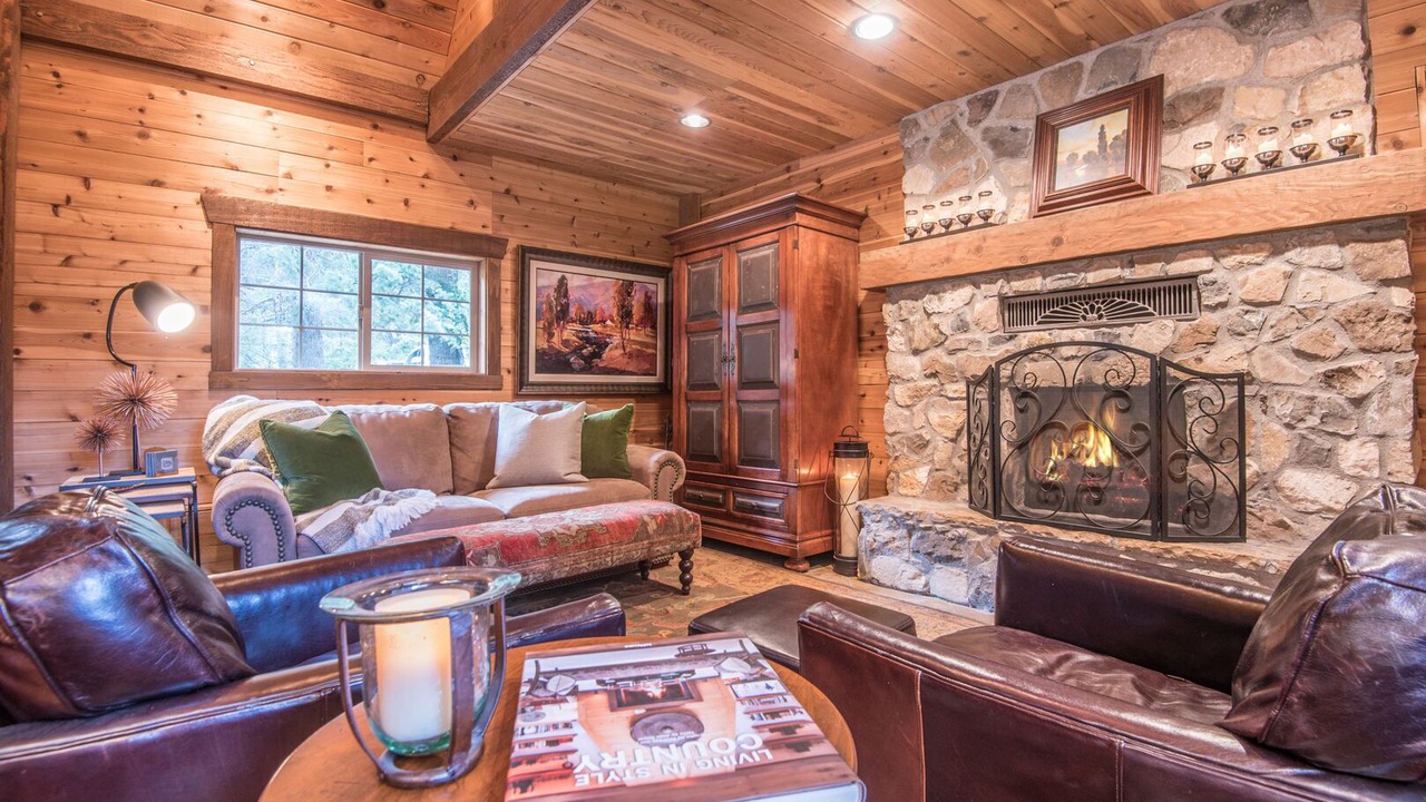Photo of Livingroom in Sundance