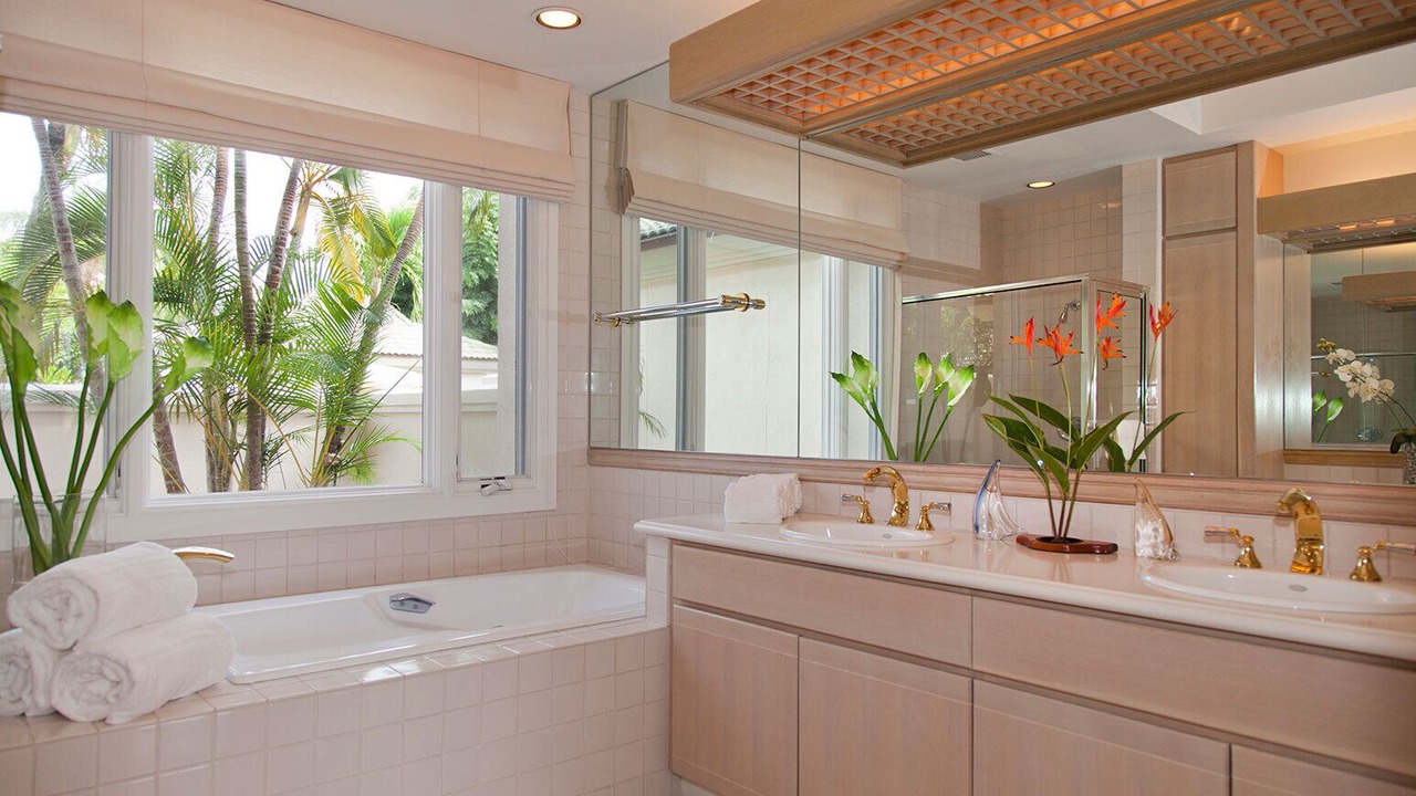 Photo of Bathroom in Kamuela