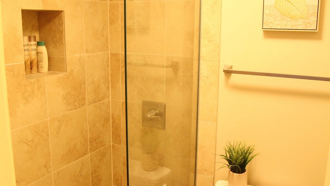Photo of Bathroom in Punaluu
