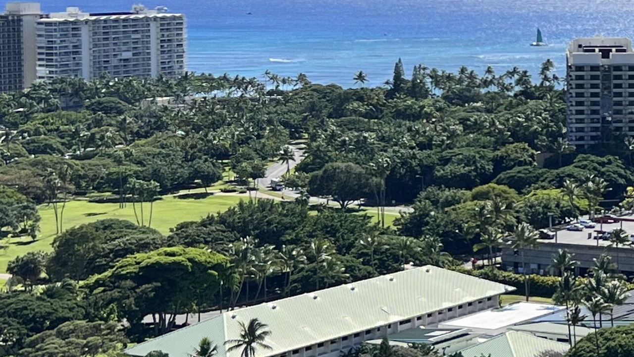 Photo of Others in McCully - Moiliili