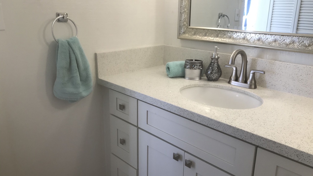 Photo of Bathroom in Punaluu
