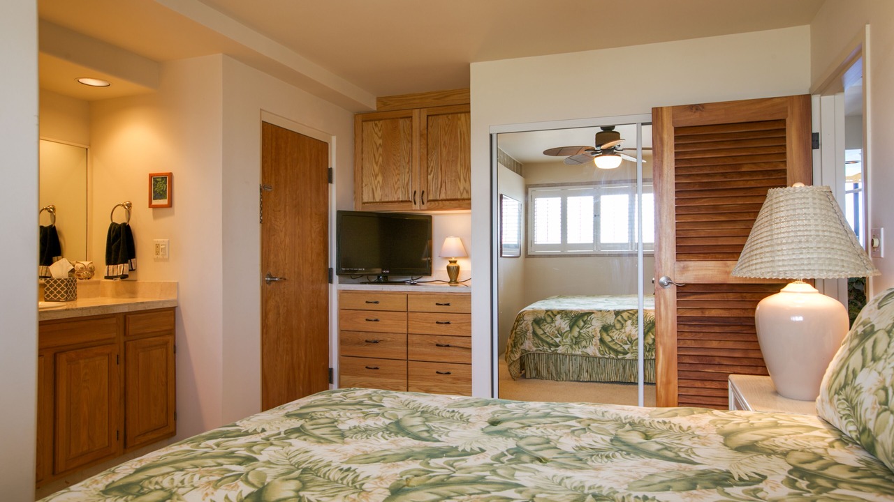 Photo of Bedroom in Poipu