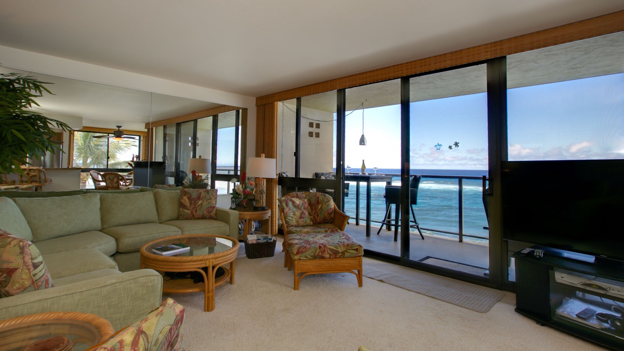Photo of Livingroom in Poipu