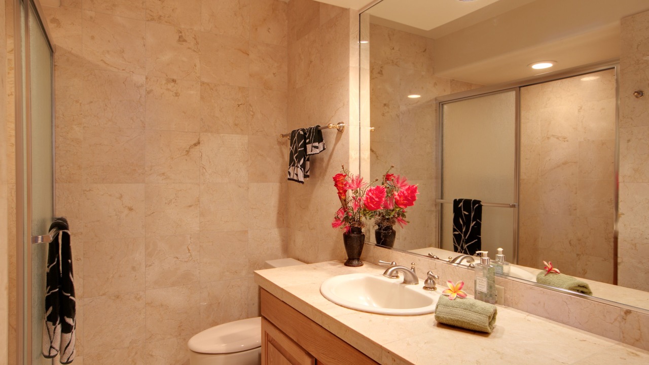 Photo of Bathroom in Poipu