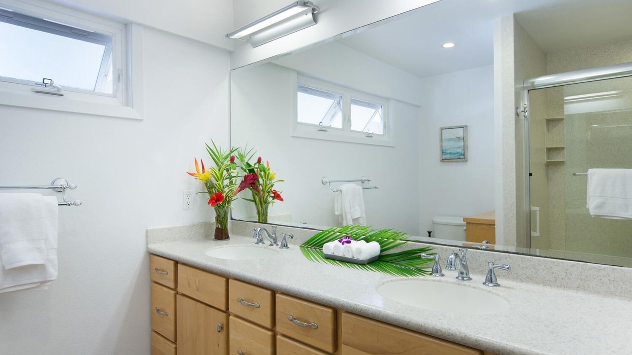 Photo of Bathroom in Hawaii Kai