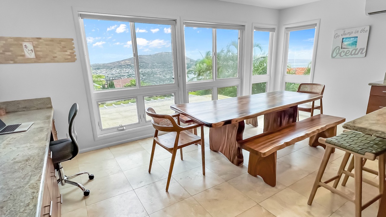 Photo of Bedroom in Hawaii Kai