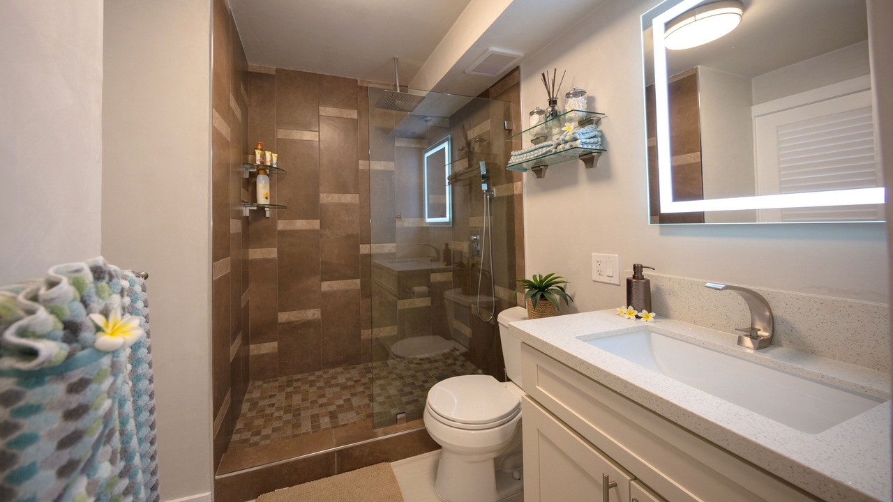 Photo of Bathroom in Kuau