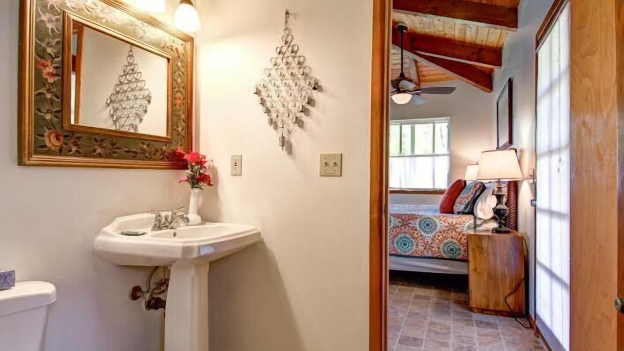 Photo of Bathroom in Royal Hawaiian Estates