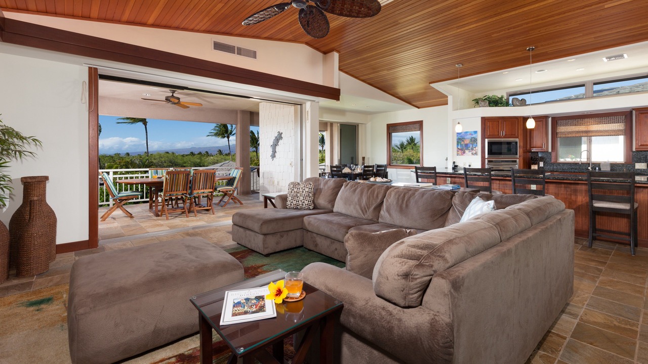 Photo of Livingroom in Kamuela