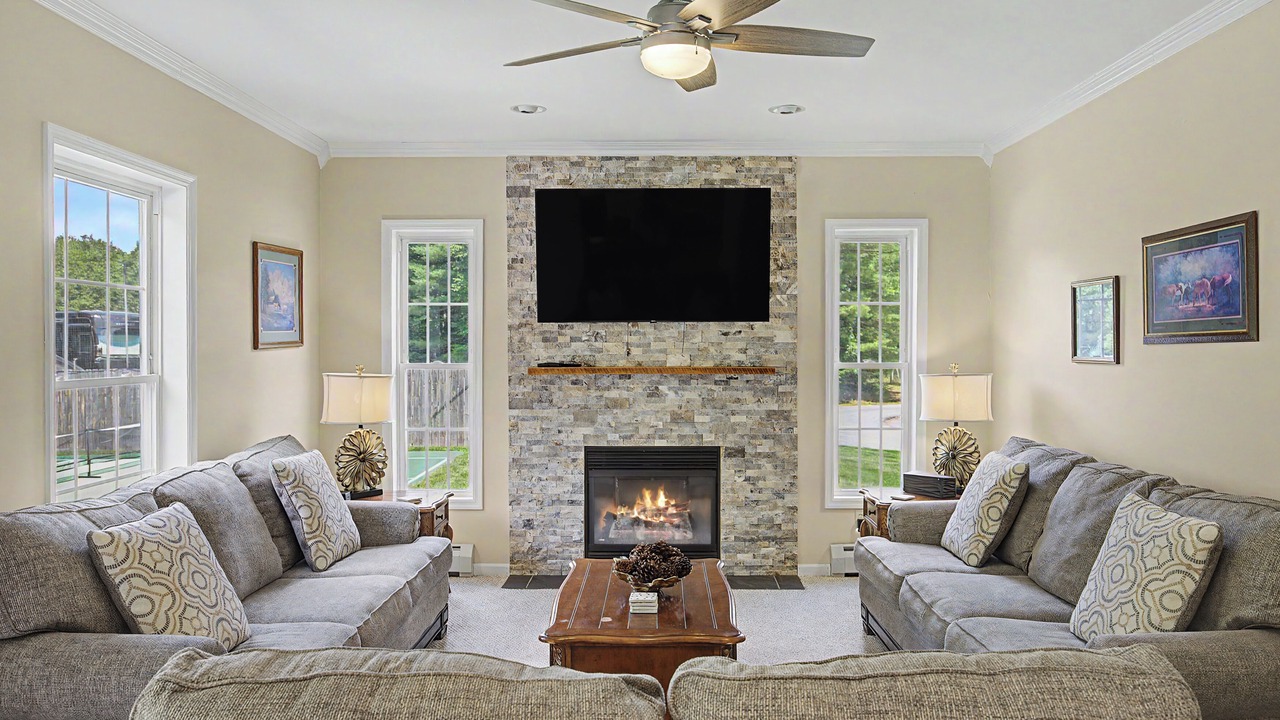 Photo of Livingroom in Warrensburg