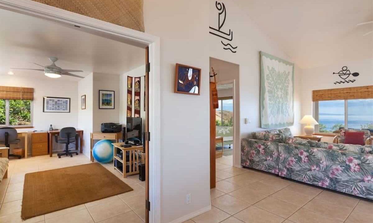 Photo of Livingroom in Kohala Estates